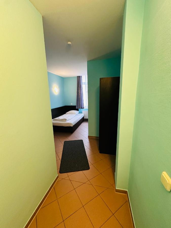Angel Hotel Франкфурт на Майн Екстериор снимка
