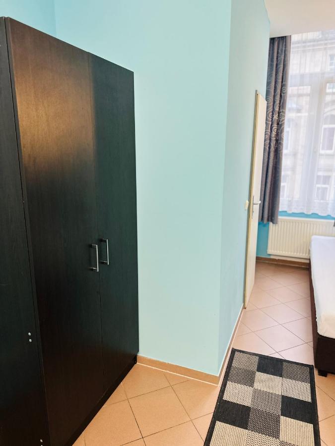 Angel Hotel Франкфурт на Майн Екстериор снимка