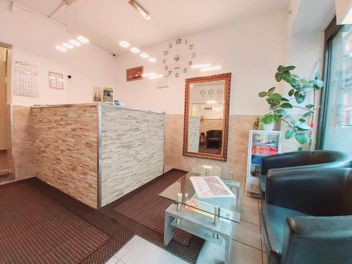 Angel Hotel Франкфурт на Майн Екстериор снимка